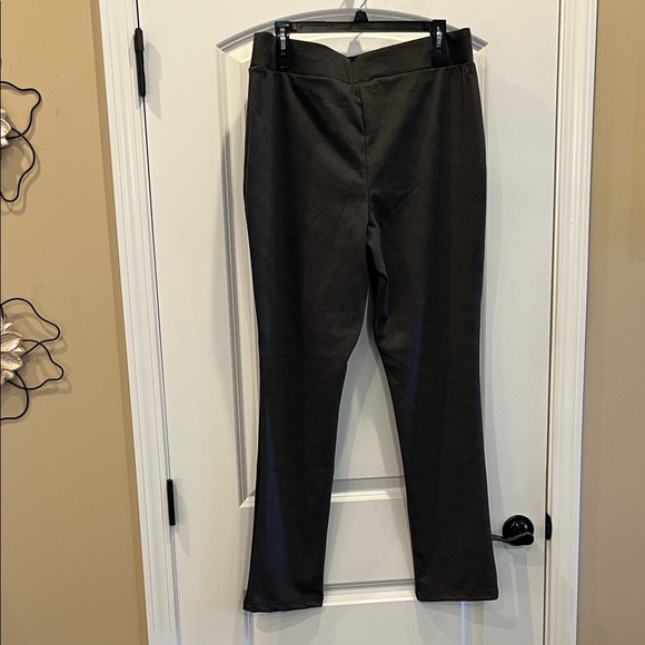 Women’s dress Pants gray with stretch - Picture 4 of 6